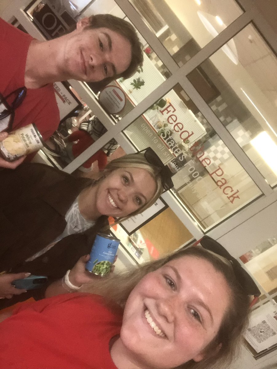 Anna_Younggg's tweet photo. @_Jackie_Bruce #group10 #TeamSim2 https://t.co/Y6PzvlZnYx