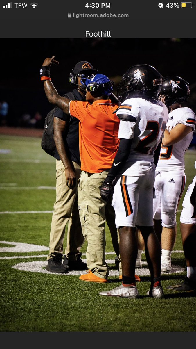 TheeCoachSuso's tweet photo. ITS GAMEDAY 🏈‼️ against defending league champs ‼️ Time to Show up Show out ‼️ It’s going to be a shootout #1 running back in the league vs # 1 quarterback just know my back play both sides and a dawg with or without the ball 🏈🤫😈 he coming ‼️ @JaylenJoyce04 https://t.co/REaWa3aFnj