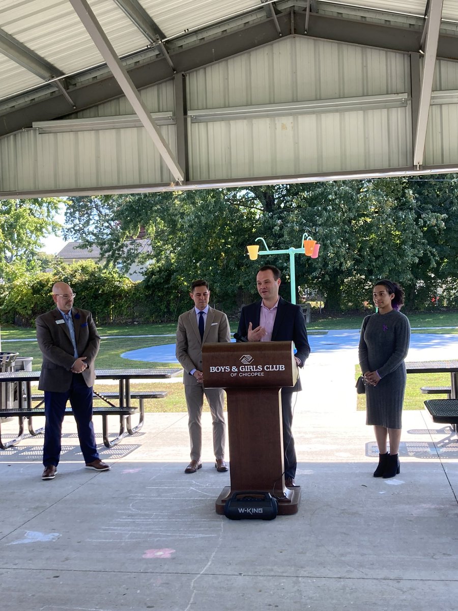 EricLesser's tweet photo. It’s been an honor to serve @MassAllianceBGC across the Commonwealth, especially in Chicopee here today with my colleagues @AdamGomezMA @JakeForSenate. 

I’m look forward to supporting their work for years to come. Thank you for all that you do!! https://t.co/k72FWeYSdW