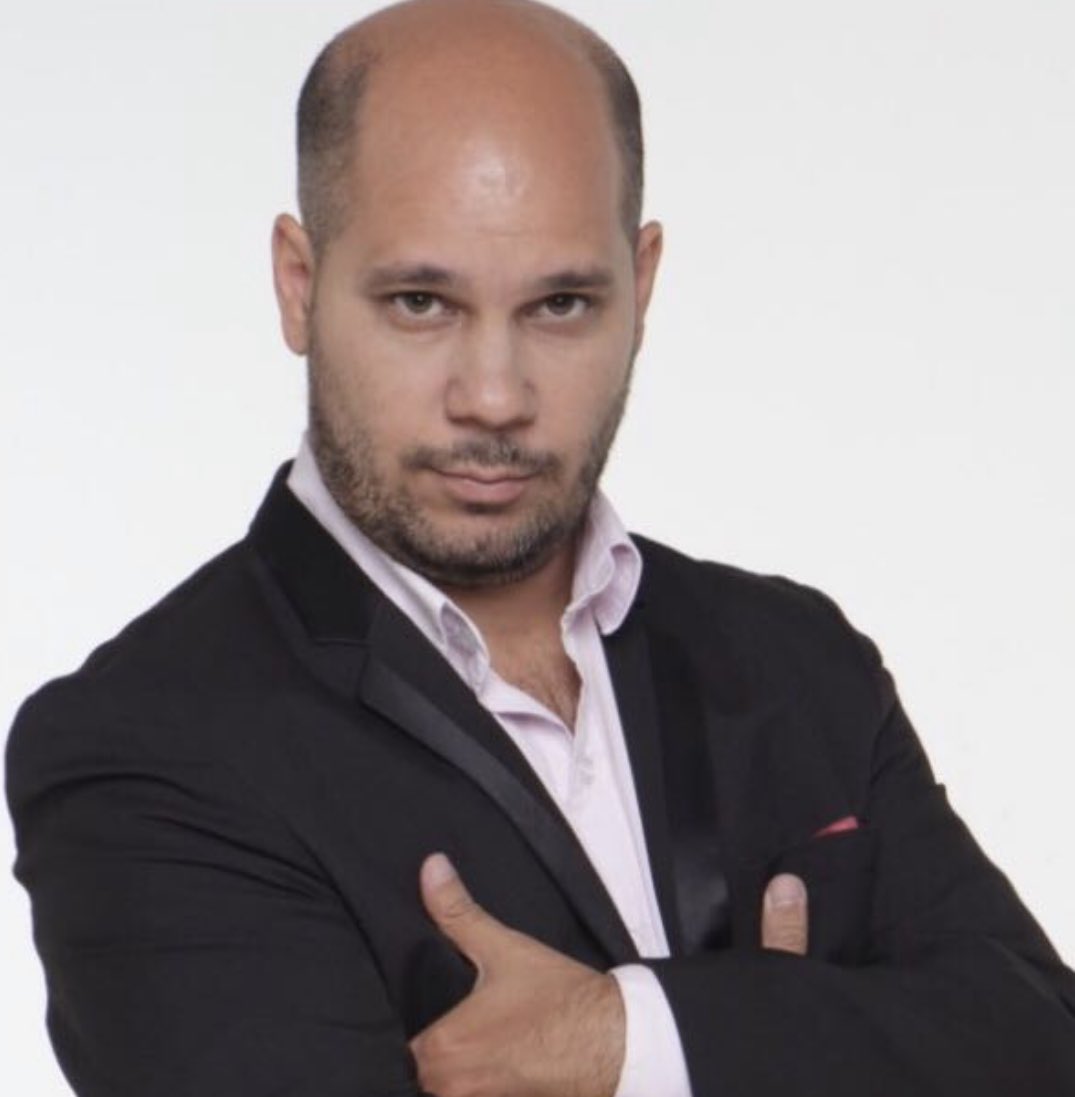 Jofa2010's tweet photo. El periodista ⁦@LuisGasulla⁩ es uno de los mejores periodistas qué hay en Argentina, el más prolijo y certero, el que tiene mejor información. Sería excelente que tuviera un espacio de Tv propio tiene mucho para ofrecer.⁦ @lanacionmas⁩ https://t.co/ViwwKvuIiL
