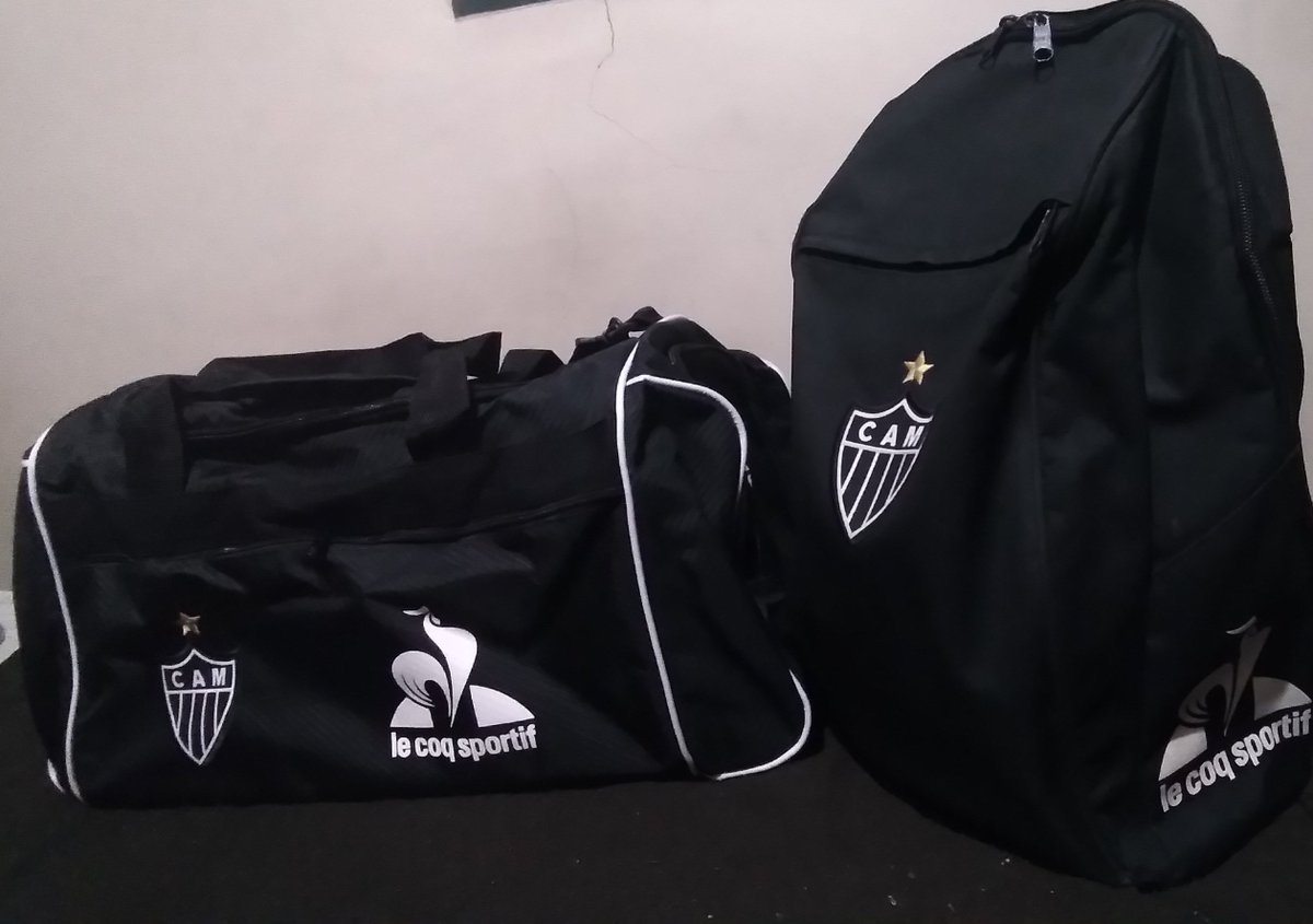 Arcebispo13's tweet photo. Lá atrás o sonho era ter uma mochila, realizado...
Uma bolsa de viagem era sonho também, realizado..

Só agradecer demais a @lecoqsportif e ao pessoal  da Loja do Galo Centro @GaloCentro @Atletico @GaloNaVeia @GaloTV https://t.co/PSUgaWHx35