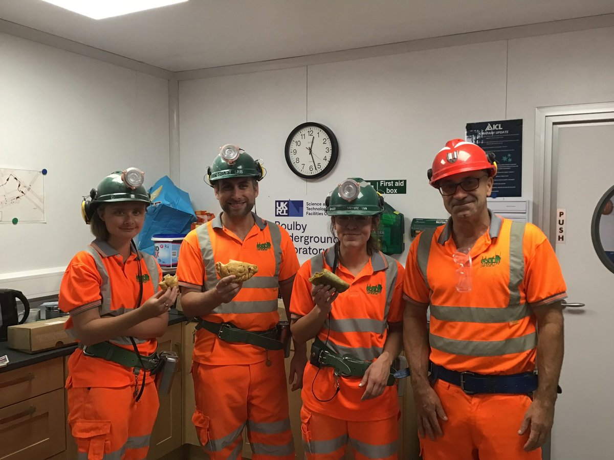 XinRanLiu_1's tweet image. Had the most delicious pasties @BoulbyLab courtesy of @CornishBakery! Thank you so much for fuelling our science and the @RemoteRobots team! Also first time pasty for @NASAJPL team and the verdict is… absolutely fantastic!
#pastiesforscience