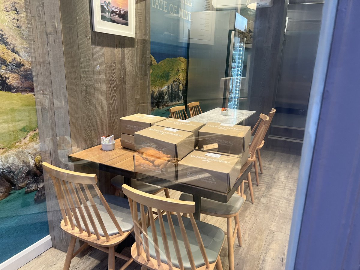 XinRanLiu_1's tweet image. Had the most delicious pasties @BoulbyLab courtesy of @CornishBakery! Thank you so much for fuelling our science and the @RemoteRobots team! Also first time pasty for @NASAJPL team and the verdict is… absolutely fantastic!
#pastiesforscience