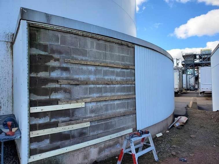 New siding and ceilings in the fryer room at our local Cavendish Farms! 👌🏼