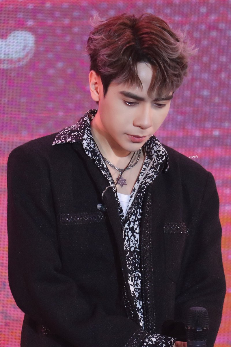 _415apr's tweet photo. 221007 | ทุกคนรักหุ่งน้า🥺❤️

#TheJourneyOfMemories
#QUANGHUNGMASTERD 
#การเดินทางของความทรงจำ https://t.co/aSMrkOGroY