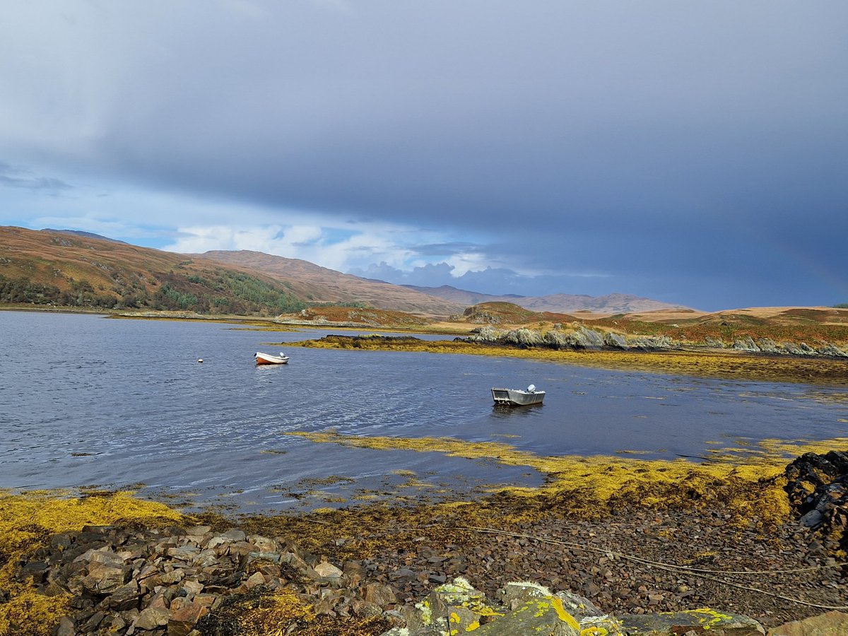 sidbart's tweet image. Tarbert Loch, Isle of Jura - between squalls of heavy rain