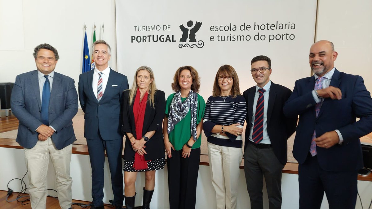 Rita Marques (@ritabmarques) on Twitter photo Tive o gosto de celebrar o início do ano letivo nas <a href="/EscolasTP/">Escolas do Turismo de Portugal</a>. Uma oportunidade única para reconhecer o papel da formação no desenvolvimento do turismo! A escola é um lugar de transformação que faz com que sejamos melhores pessoas. Só depois conseguiremos ser bons profissionais! Tive o gosto de celebrar o início do ano letivo nas <a href="/EscolasTP/">Escolas do Turismo de Portugal</a>. Uma oportunidade única para reconhecer o papel da formação no desenvolvimento do turismo! A escola é um lugar de transformação que faz com que sejamos melhores pessoas. Só depois conseguiremos ser bons profissionais!