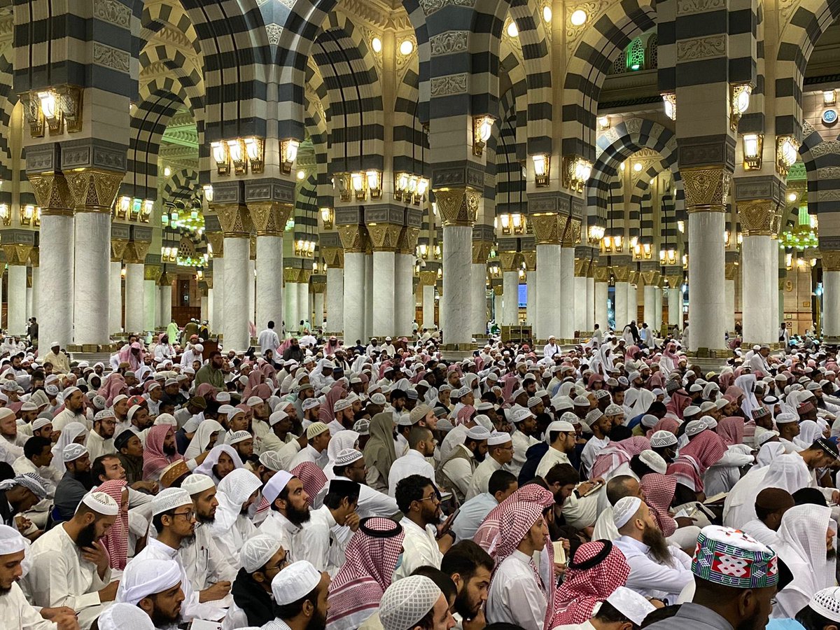 wmngovtawjih's tweet photo. 💠 #مِنْ_مَجَالِسِ_الذِّكْرِ 

📌 استأنف فضيلة الشيخ : عبدالمحسن بن حمد العباد حفظه الله دروسه العلمية من رحاب #المسجد_النبوي |
  
📘 شرح كتاب التوحيد
⏱️ المغرب
📍التوسعة الغربية أمام الداخل من باب قباء رقم (٥)

🎥 للمتابعة عبر منصة #منارة_الحرمين
https://t.co/Na2QVySxoq https://t.co/kNMuOss5XY
