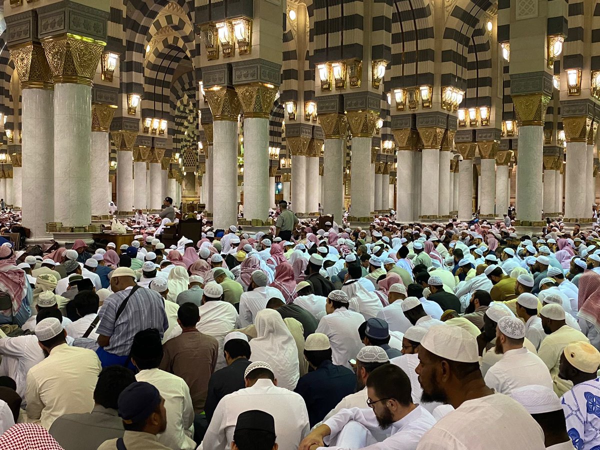 wmngovtawjih's tweet photo. 💠 #مِنْ_مَجَالِسِ_الذِّكْرِ 

📌 استأنف فضيلة الشيخ : عبدالمحسن بن حمد العباد حفظه الله دروسه العلمية من رحاب #المسجد_النبوي |
  
📘 شرح كتاب التوحيد
⏱️ المغرب
📍التوسعة الغربية أمام الداخل من باب قباء رقم (٥)

🎥 للمتابعة عبر منصة #منارة_الحرمين
https://t.co/Na2QVySxoq https://t.co/kNMuOss5XY
