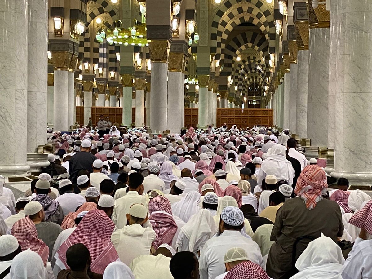wmngovtawjih's tweet photo. 💠 #مِنْ_مَجَالِسِ_الذِّكْرِ 

📌 استأنف فضيلة الشيخ : عبدالمحسن بن حمد العباد حفظه الله دروسه العلمية من رحاب #المسجد_النبوي |
  
📘 شرح كتاب التوحيد
⏱️ المغرب
📍التوسعة الغربية أمام الداخل من باب قباء رقم (٥)

🎥 للمتابعة عبر منصة #منارة_الحرمين
https://t.co/Na2QVySxoq https://t.co/kNMuOss5XY