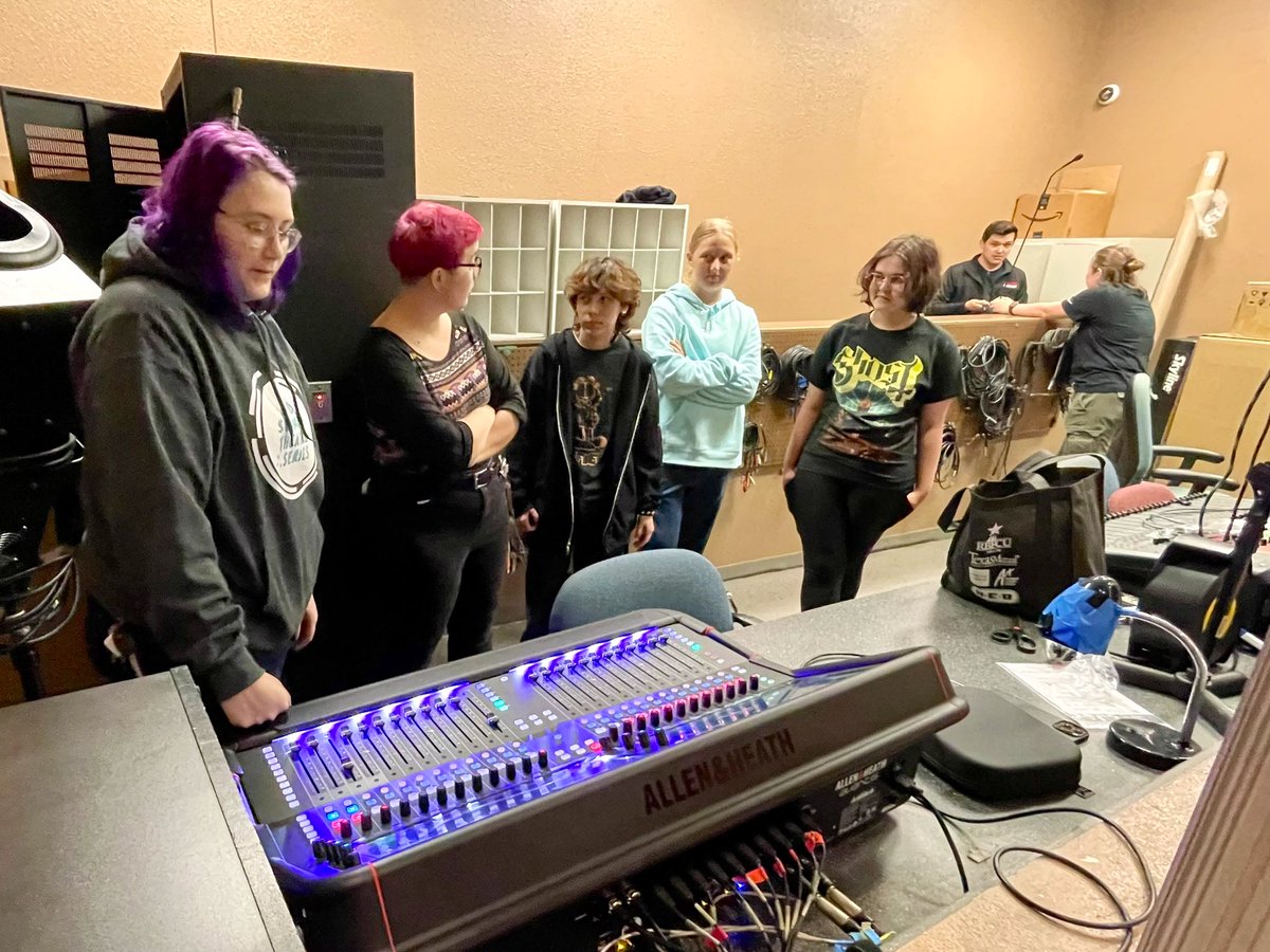 AISDArts's tweet photo. AISD FA/PAC is closing the access & learning experience gaps for our HS theatre programs by providing industry standard equipment to @AkinsAISD by installing A&H Avantis digital soundboards. @AustinISD @DeLeonTeaches @Fine_Arts_PT @DrDiaz_AISD @AisdOffice @AISDSuptMays #4of13 https://t.co/ZJUrv9p2Iw