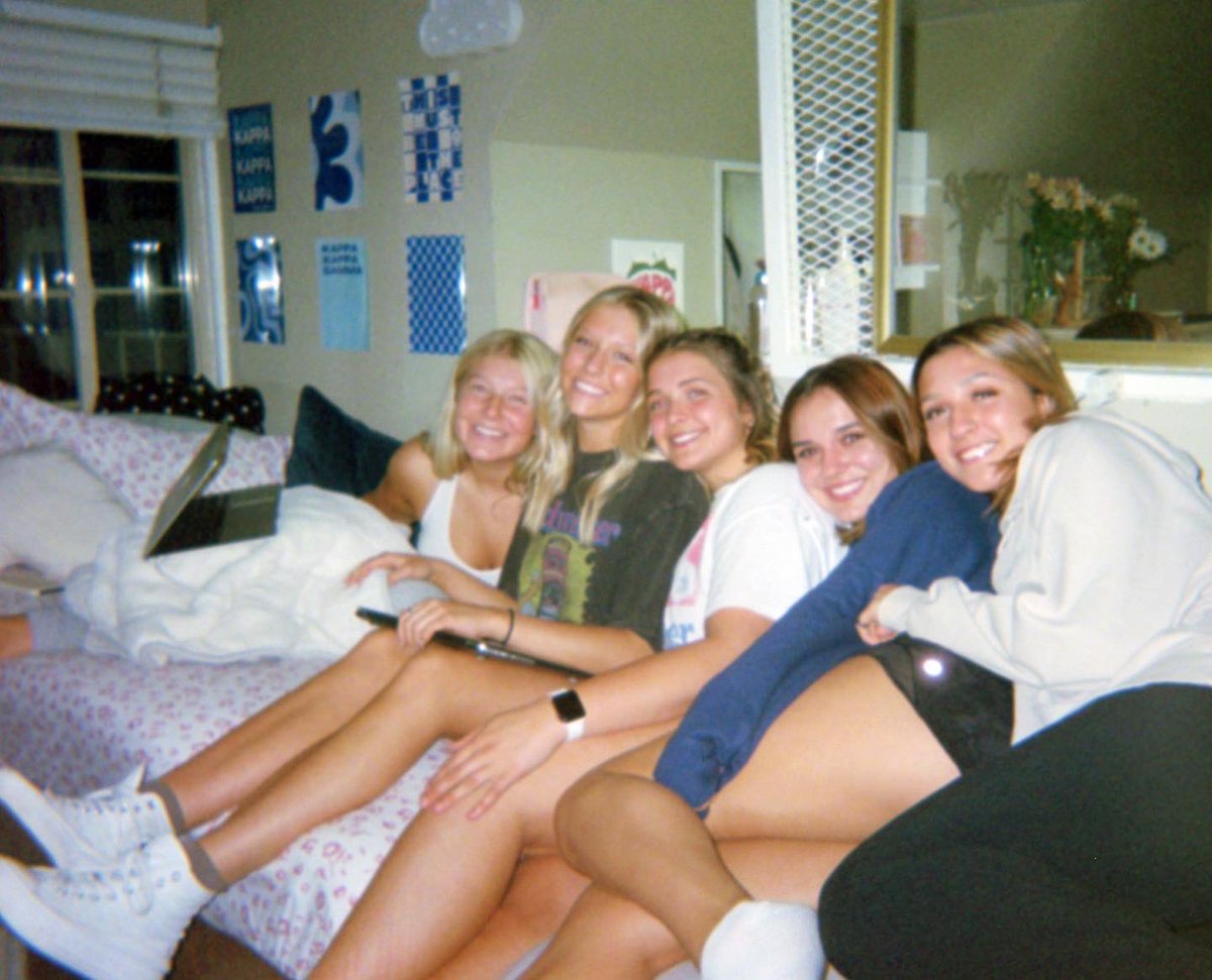 In our Panhellenic community, we value sisterhood, unity and involvement. Sisterhood means surrounding yourself with women who see you, uplift you and hold space for you❣️ Show a sister some love in the comments below! #wsupanfilmfriday