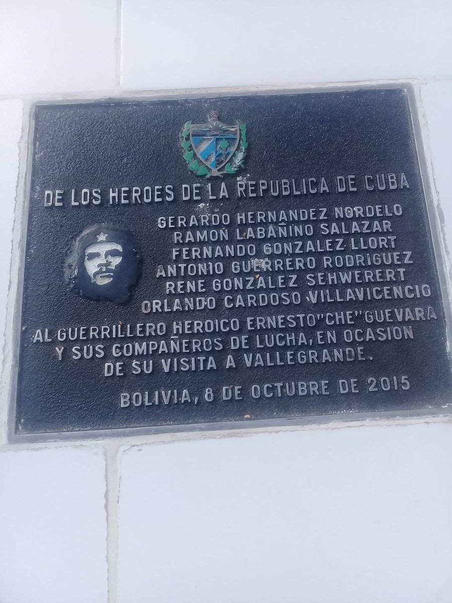 GHNordelo5's tweet photo. ¡Hasta la Victoria Siempre!#CheVive #Cuba #CDRCuba #SoyCederista #SomosDelBarrio #LosCinco https://t.co/sk6tMRrxMy