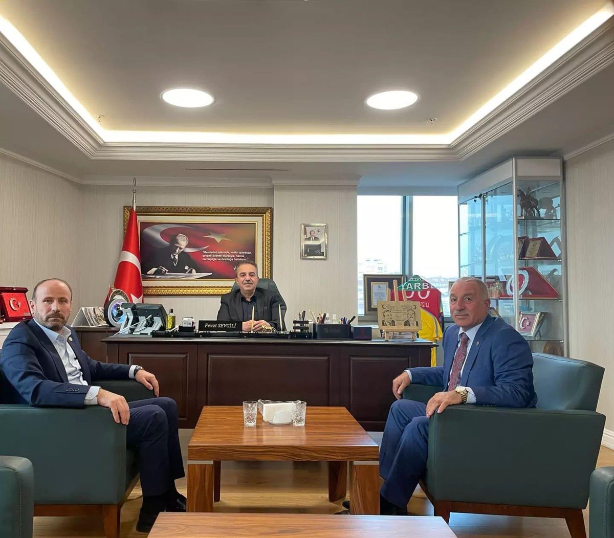 TZOB yönetim kurulu üyesi sn <a href="/CevatDelil/">Mehmet Cevat Delil</a> ile birlikte İçişleri Bakanı Başdanışmanı sn <a href="/fevzisevgili/">FEVZİ SEVGİLİ</a> yi ziyaret ettik.Bize göstermiş olduğu ilgi alakadan dolayı kendisine teşekkür ederiz