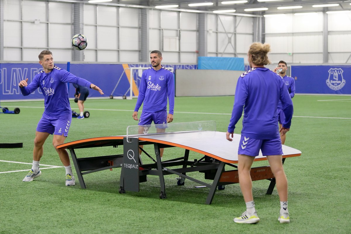 Everton's tweet photo. team dad wins. https://t.co/cIeSmi3Dub
