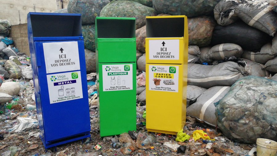 eco_trash_co's tweet photo. Eco Trash Co. is a togolese startup beneficiary of the #FTAI, we make sorting bins by recycling used fridges, we preserve natural resources by reusing used material. @ahunnaeziakonwa @PnudTogo @Devbase_Tg  @faiejtogo @YawaKouigan https://t.co/oCSYXT3QLi