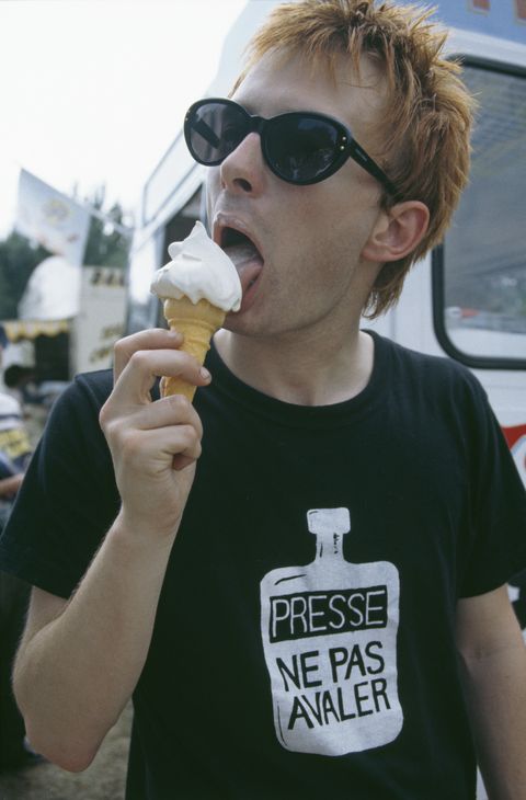 whatismusicpod's tweet image. Happy Birthday to Thom Yorke! May his day be as ethereal as his voice, as emotive as his lyrics, and as deceptively complex as his rhythm guitar playing. Or just nice, you know? #ThomYorke #Radiohead