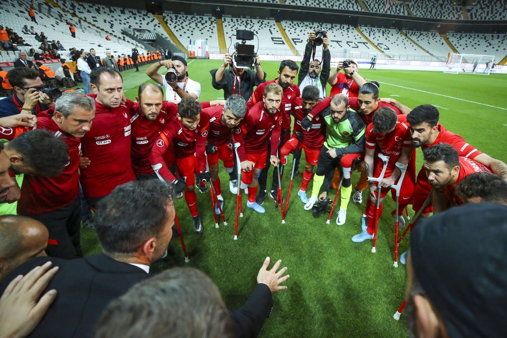 MilliTakimlar's tweet photo. FİNALDEYİZ! 💪

Ampute Futbol Millî Takımımız, Dünya Kupası yarı finalinde Özbekistan'ı Ömer Güleryüz’ün golüyle 1-0 mağlup etti ve finalde Angola’nın rakibi oldu. 🇹🇷 #BizimÇocuklar https://t.co/OYJ2ZE8WG9
