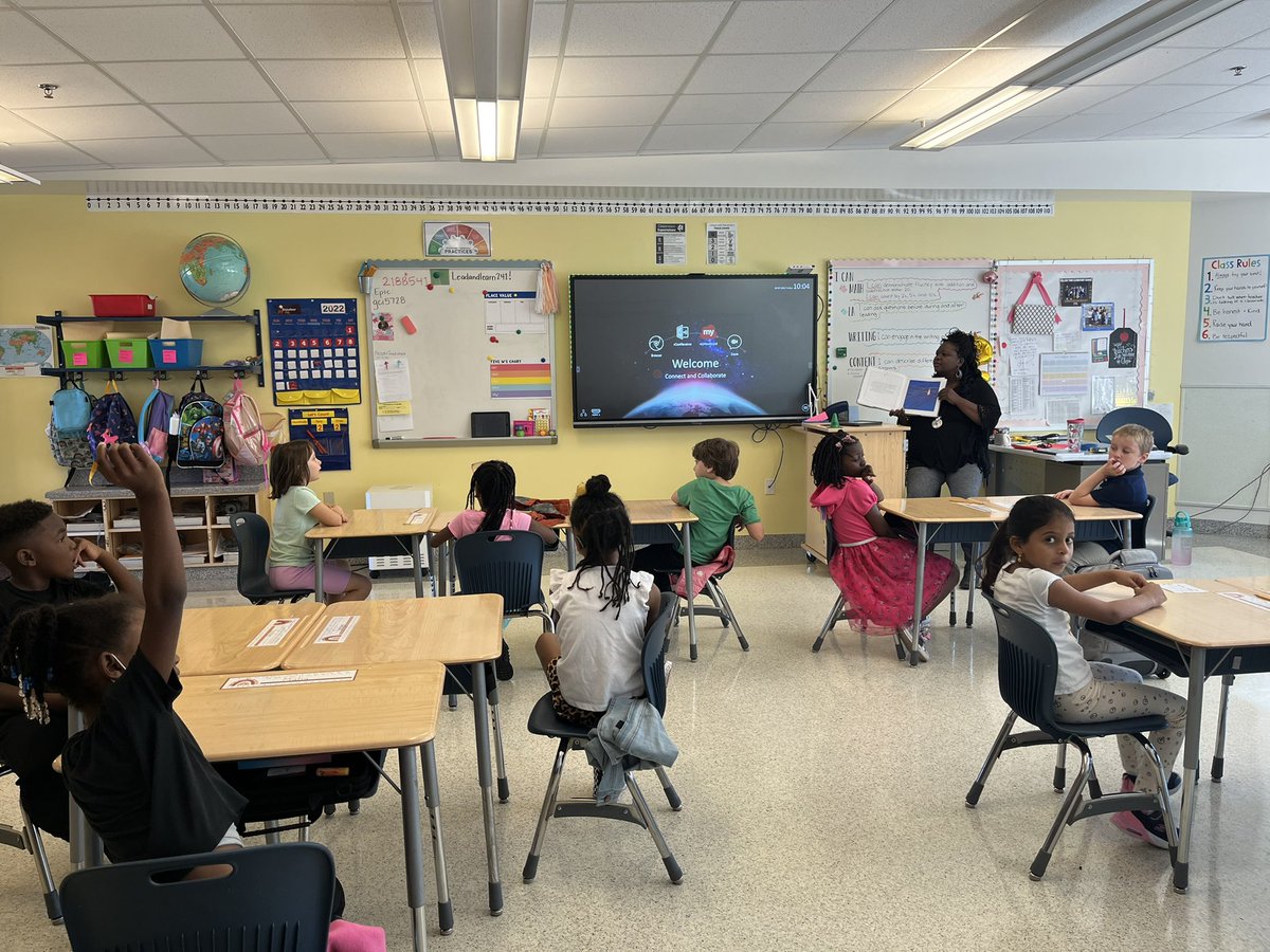 CPES4LIFE's tweet photo. @DrManigo reading 📖 Stellaluna 🦇 using @Novel_Effect with all the amazing sound scapes in 2nd grade for Manigo Masterpieces. 📚 @MrsHoldcraft @TechWarriorKES #vbits #littech #CPESProud https://t.co/kDsgcwSgKO