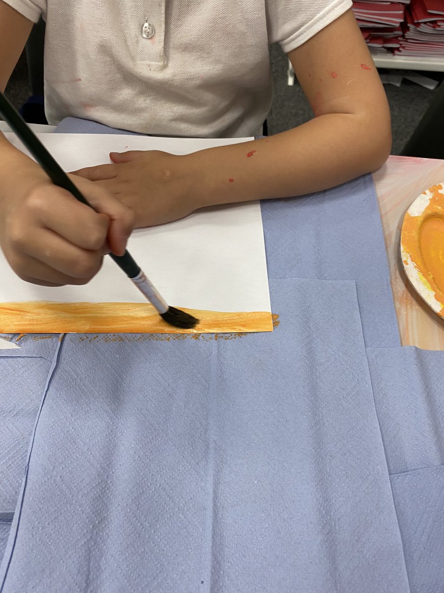 Harts_Y2's tweet photo. A lovely Friday afternoon filled with powder paint, colour mixing, painting sunsets and of course… lots of tidying up! ☀️ 🎨 #HHAArt @hartsholmeacad @HarbourLearning https://t.co/hoTlOCfIOB