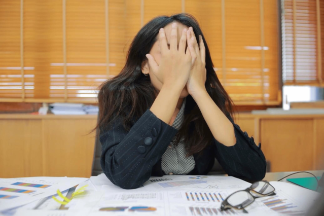 NicholeSLogan's tweet photo. Mistakes happen, and there’s a lot to learn from making mistakes at work. First, start by saving face. Find out how with these five steps. https://t.co/hwqkeWgbjB https://t.co/zugzU7hz4w