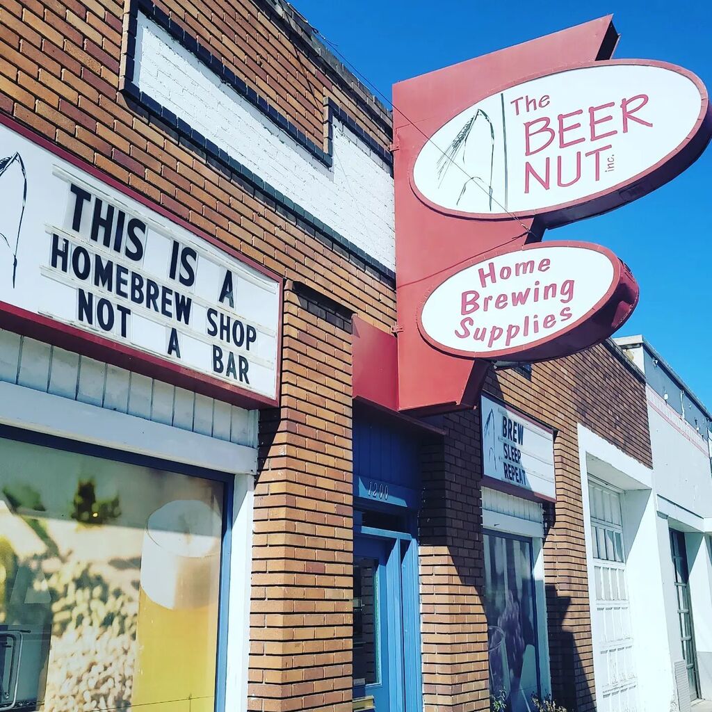 It's the last few days to get your entries turned in! No entries will be accepted after 5:00 pm on Sunday October 9th. Thanks again for our judges and Stewards that make this possible. 

#beehivebrewoff #beernut #bjcpcompetition