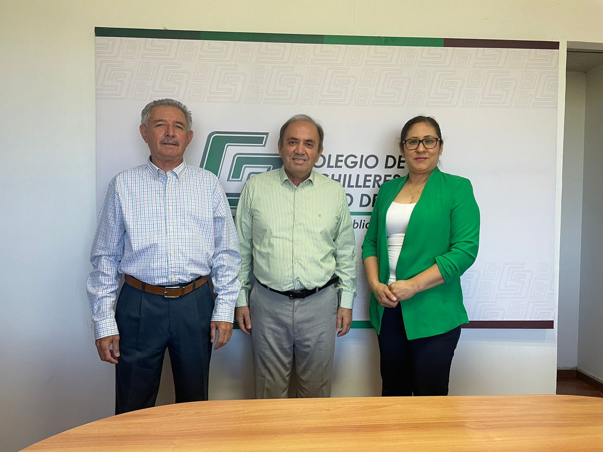 SinaloaConafe's tweet photo. El Director General del COBAES, Dr. Santiago Inzunza Cázares, y el Coordinador Territorial del CONAFE, Dr. Anatolio Lugo Félix,  en reunión  de vinculación para fortalecer las funciones académicas en favor de las niñas, niños y adolescentes de las comunidades. https://t.co/sBOaAIMNzF