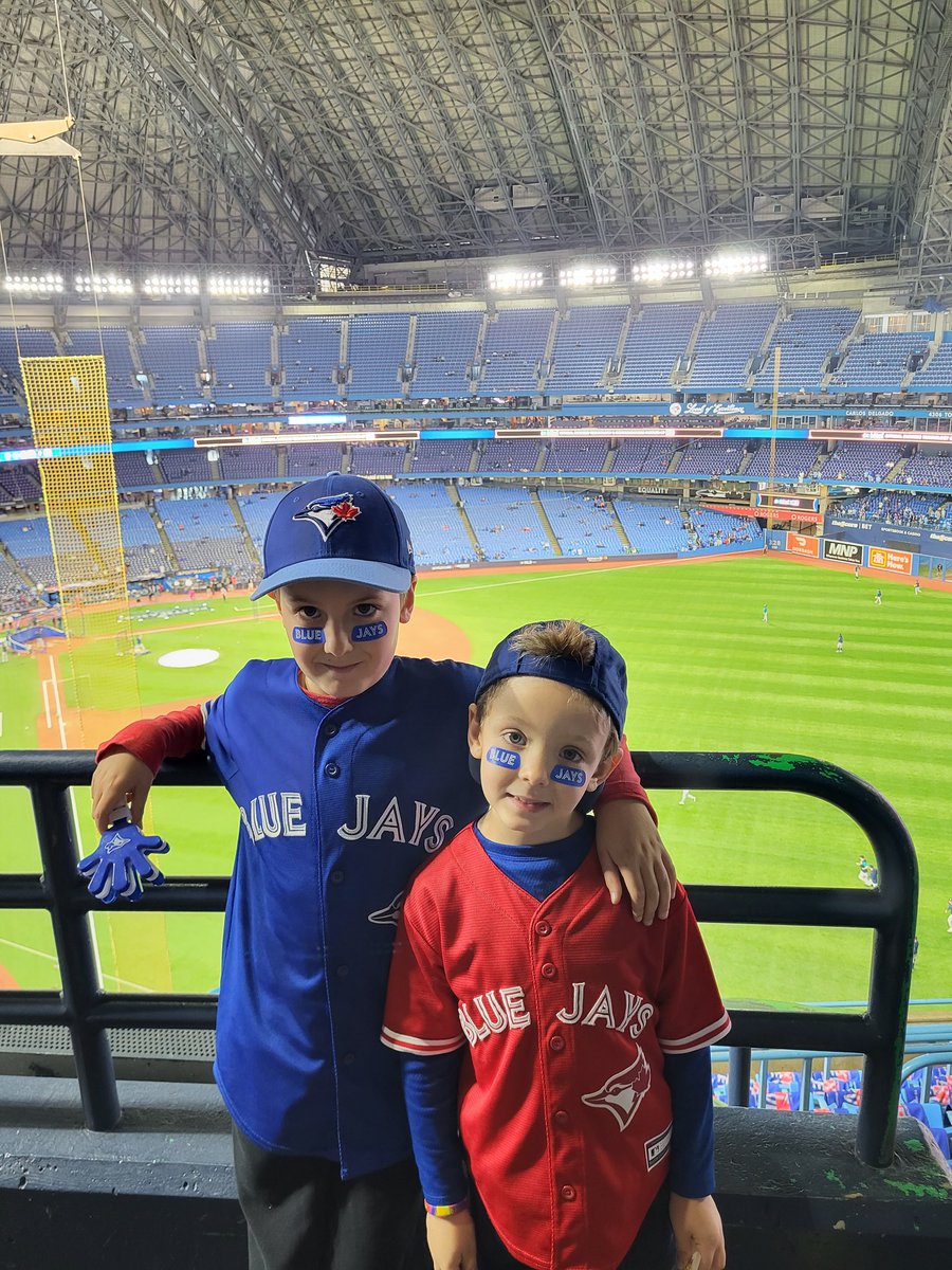 Lets Gooooooooo
#NextLevel <a href="/BlueJays/">Toronto Blue Jays</a> <a href="/chefdazza/">Daryl Underwood</a>