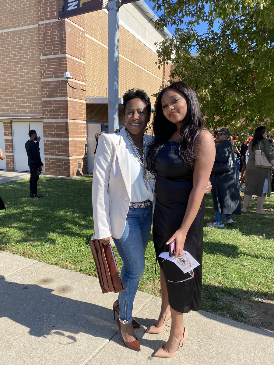 mareobed's tweet photo. Exciting times at NTHS-senior Inauguration https://t.co/8303mDkpPY