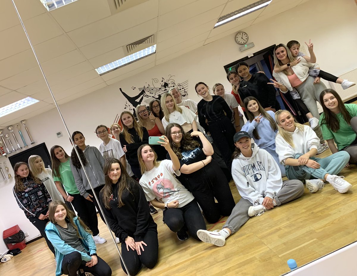 RedXDance's tweet photo. RedXs newest class Ignite are working hard on their dances! Well done guys also a big happy birthday to dancer Caitlin 🎉❤️ https://t.co/lNqQjiQFtQ
