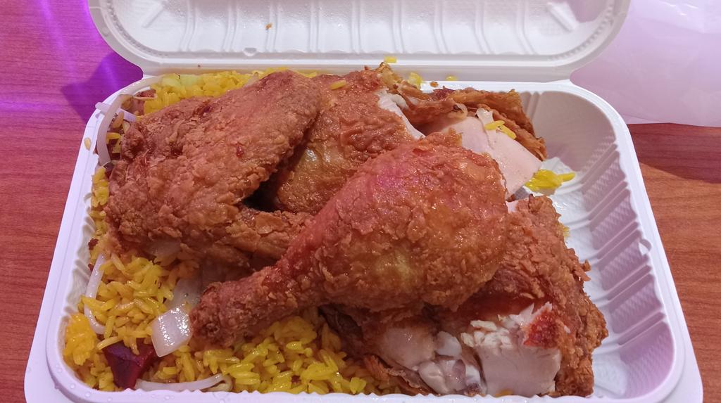 NYCrypto_Invest's tweet photo. Even after I become financially free, I will never forget where I came from! #halfchicken #porkfriedrice #thestruggle #chinesefood #NYC #foodies #dripnetwork $DRIP is for the people! 🫂 https://t.co/Aj7DTuxH5c