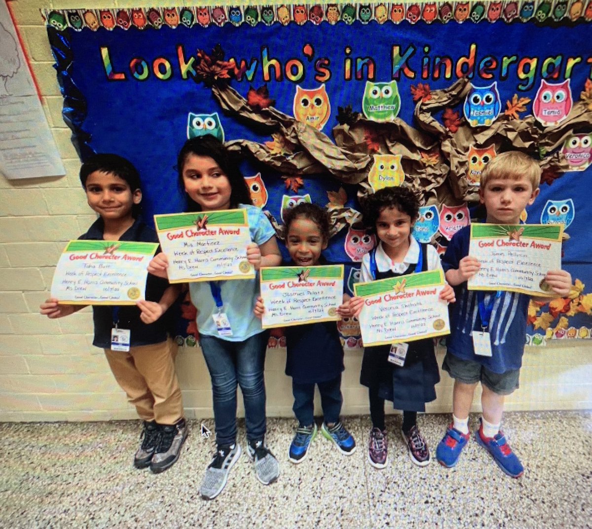HEHHawks1's tweet photo. Our school knows respect begins with us! Teachers nominated students who have displayed peer excellence during the Week of Respect. Ms. Drew awarded the nominees with a Good Character Award! ⭐️🏆 @BayonneBOE https://t.co/8BfMjuu2NL