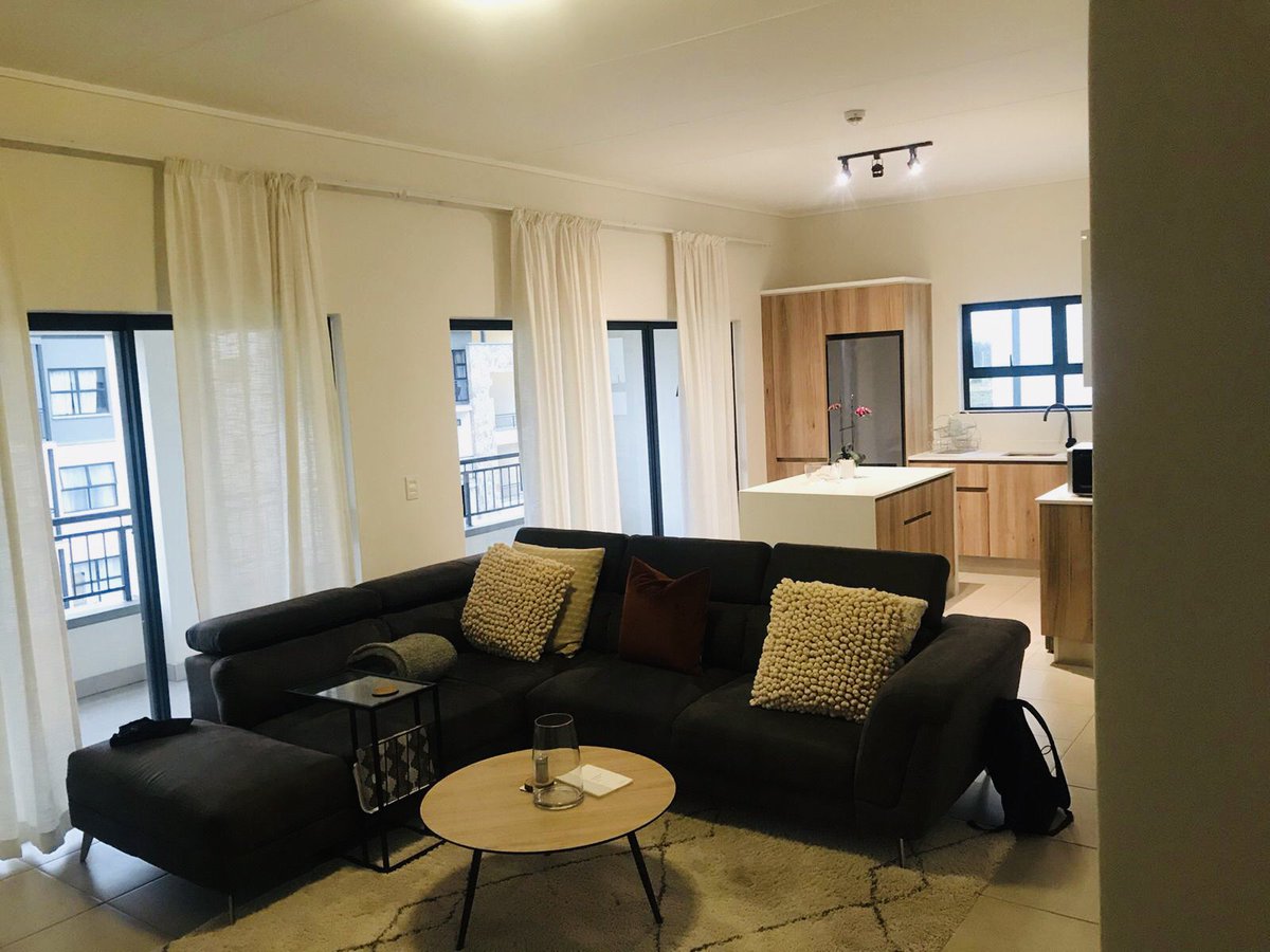nothando_kortes's tweet photo. 2 bed, 2 bath for rent at Fynbos Lifestyle Estate in Sandown, Northen Cape Town area. Rent is R14.5k. It’s a spacious top floor unit with high ceilings in a very secure complex with biometric access and a Lifestyle center. #properties #rental #CapeTown #privateproperty https://t.co/ytuRZlcaFv