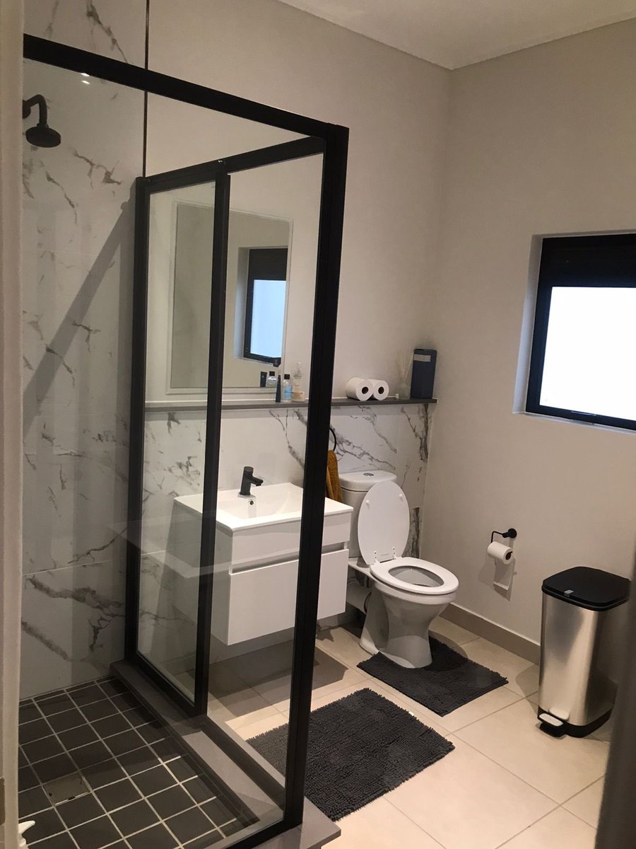 nothando_kortes's tweet photo. 2 bed, 2 bath for rent at Fynbos Lifestyle Estate in Sandown, Northen Cape Town area. Rent is R14.5k. It’s a spacious top floor unit with high ceilings in a very secure complex with biometric access and a Lifestyle center. #properties #rental #CapeTown #privateproperty https://t.co/ytuRZlcaFv