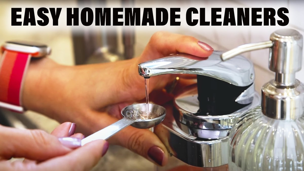 NEW VIDEO: 
3 DIY Cleaners That Will Make Your Home Smell Great!

WATCH NOW: youtu.be/asovvCecrWQ