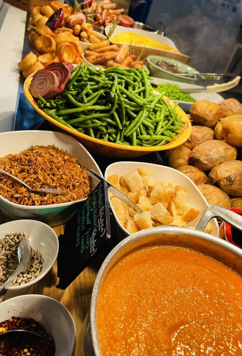 Holroyd Howe tweet media