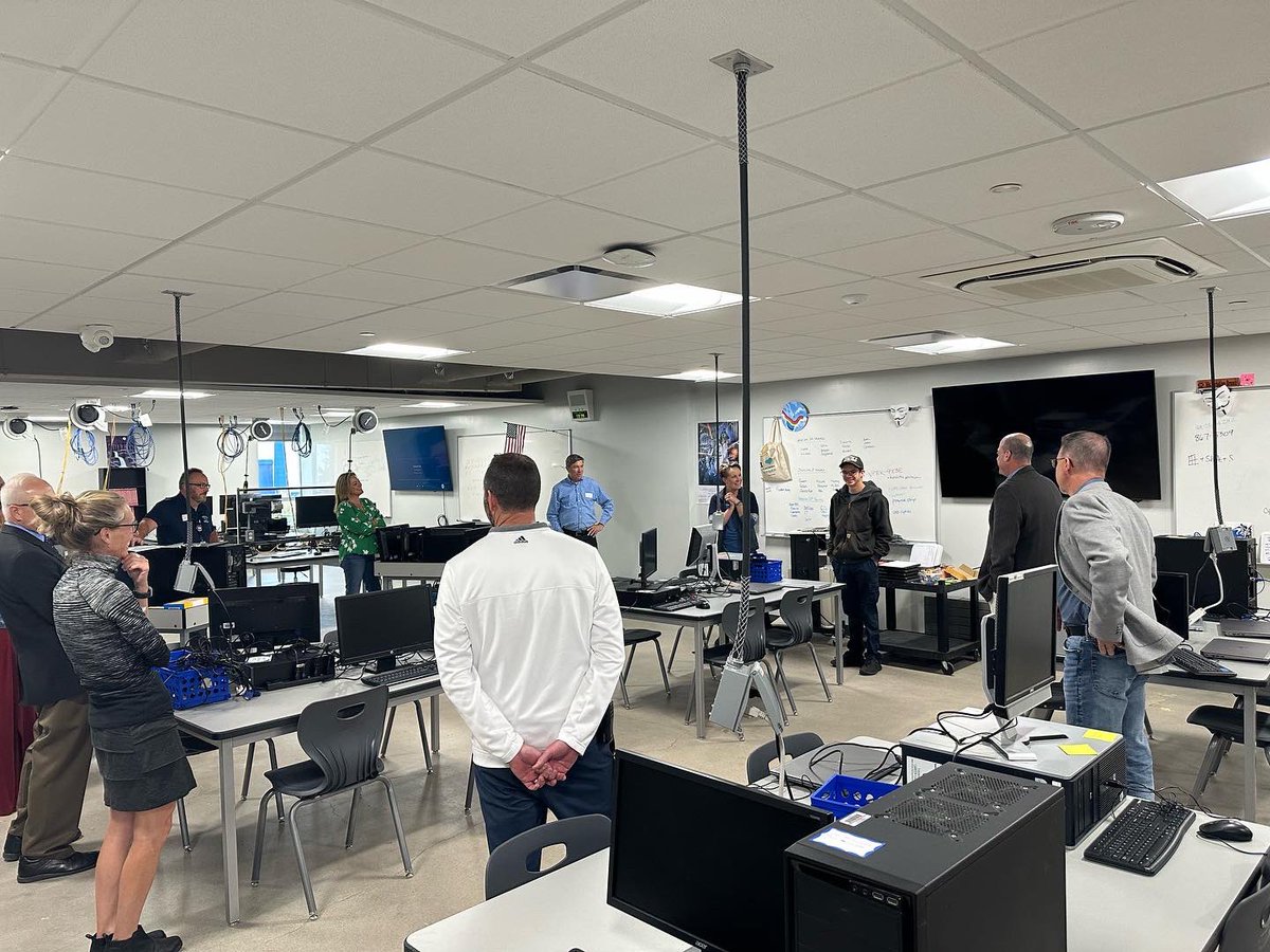 CampusThompson's tweet photo. Thank you, Metro Area Superintendents for all that you do for education. We enjoyed hosting you this morning. https://t.co/QCLamMfMGF