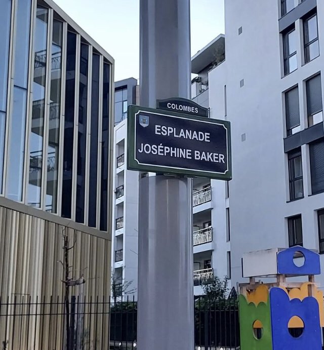 MarieLisevallee's tweet photo. L’esplanade des Fossés Jean #Colombes avait été nommée lors du conseil municipal de déc 2019 Dominique Frelaut Voilà Patrick Chaimovitch #EELV qui retire ce nom pour celui de Joséphine Baker L’art d’effacer le nom d’un Maire qui a géré la ville pendant 36 ans @20minutesparis https://t.co/i8uCFqroDq