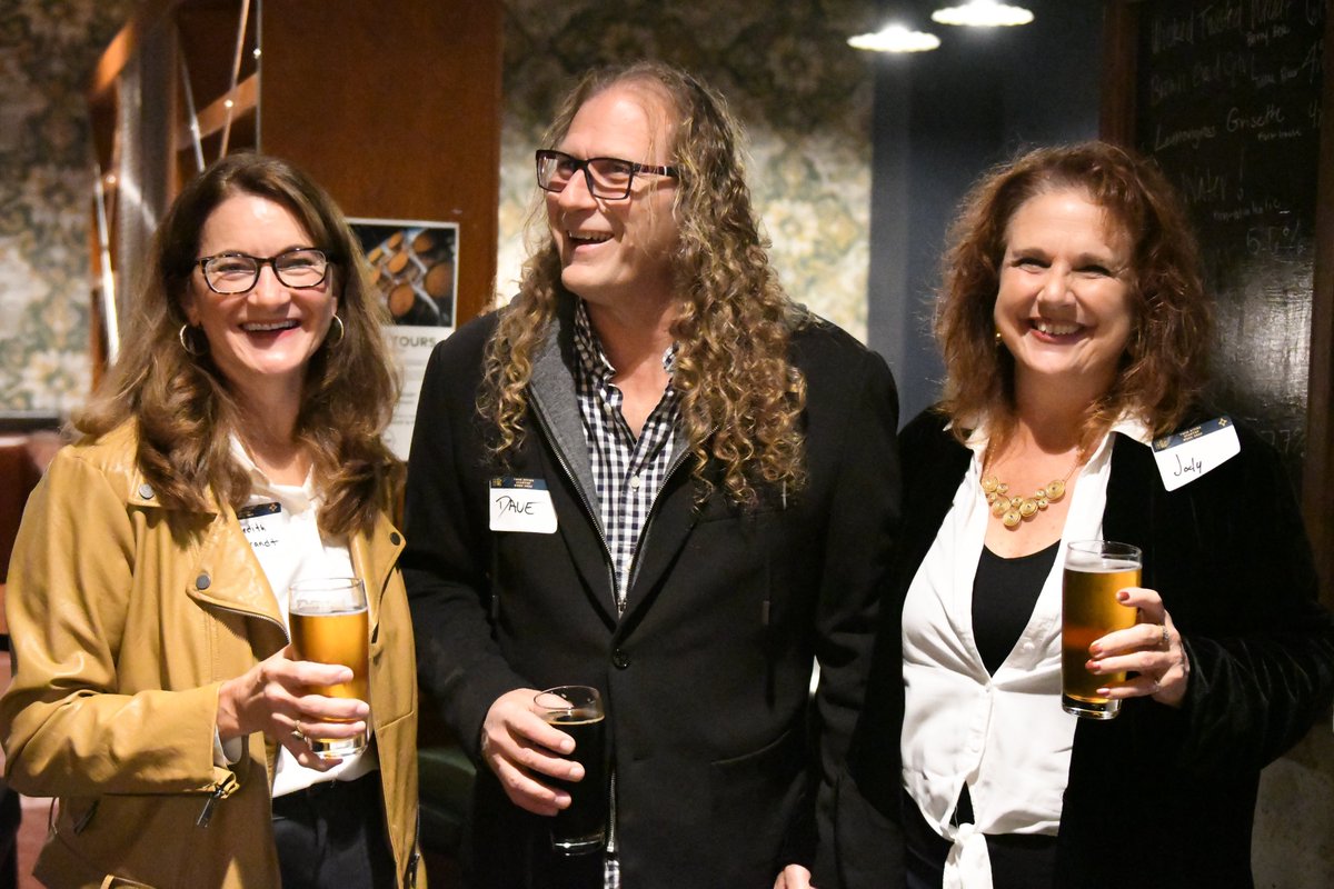 ZeusChassis's tweet image. Zeus is proud to have been nominated for the Twin Cities Startup Week Startup of the Year Award. (#tcsw2022) We had a great time meeting entrepreneurs that help make the #twincities such an amazing place to start a business.
#startups #electrictrucks #evehicles