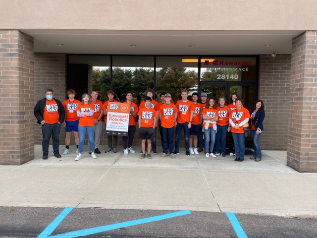 ReadySlcs's tweet image. South Lyon High School and South Lyon East High School students enjoyed participating in Oakland County Manufacturing Day. Thank you to Kawasaki Robotics for the wonderful day! #MfgOak #MfgDay22