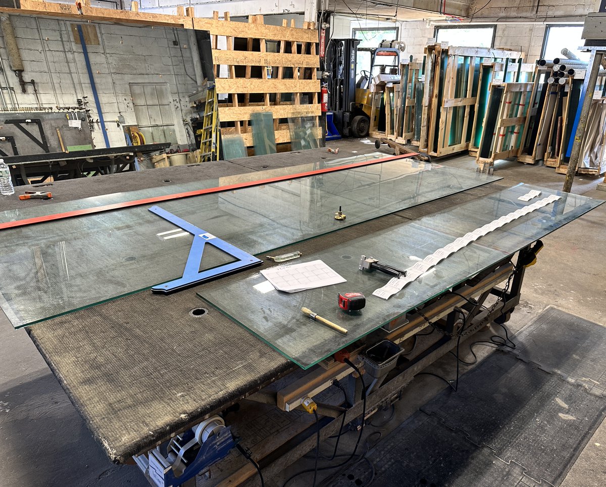 ImageGlassworks's tweet image. Don’t settle for long lead times!

We do in-house fabrication for glass shelves, mirrors, table tops, and double pane window repairs!