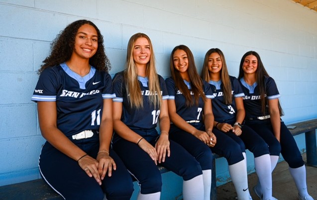 I'm excited for what's next and I'm so grateful to be a part of this family.💙
<a href="/CoachMJKnighten/">MJ Knighten</a> <a href="/_shayknighten/">Shay Knighten</a>