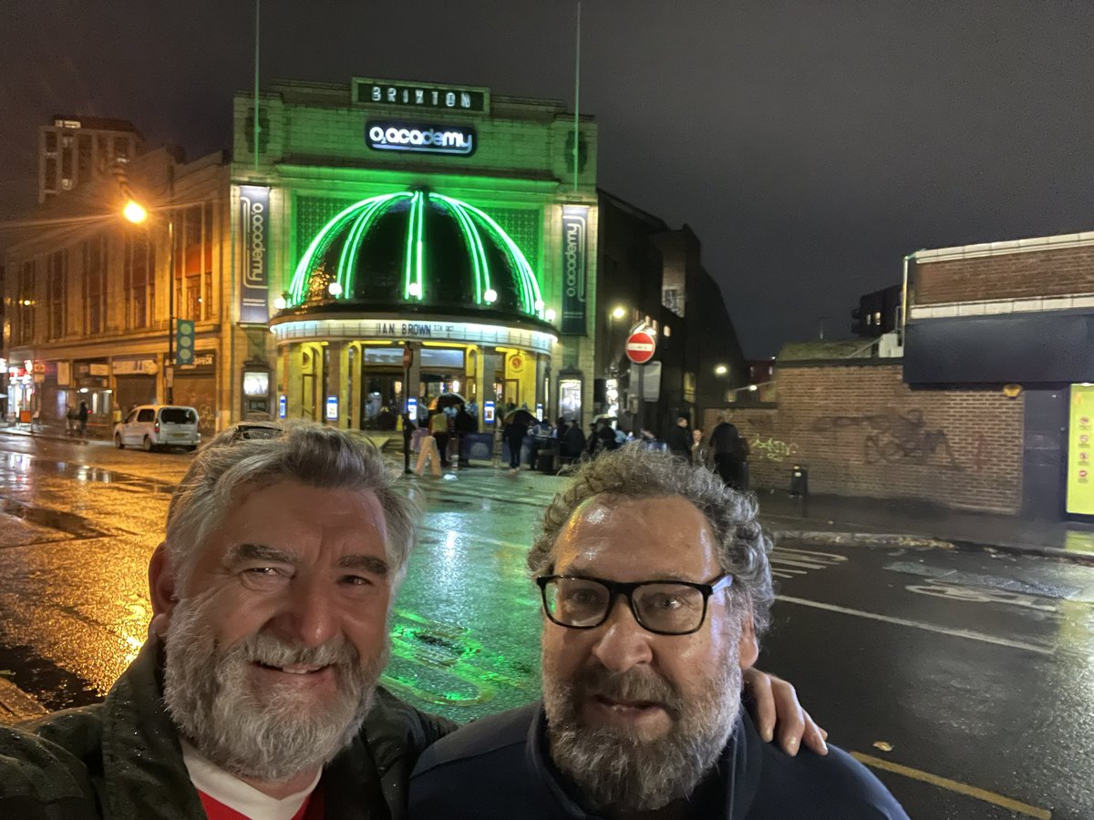 ArtisanHoneyCo's tweet photo. On it - what a fantastic venue #brixtonacademy #godlikegenius https://t.co/0l8mqefnrs