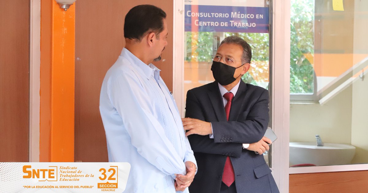 snteseccion32's tweet photo. En la Sección 32 del SNTE  tuvimos la grata visita del Dr. Gustavo Montero Olvera, Subdelegado Médico del ISSSTE en Veracruz, quien junto con nuestro Secretario General Profr. Daniel Covarrubias López realizaron un... https://t.co/VqHdjJ5OL5

¡En el #SNTE32 Trabajamos para ti!. https://t.co/vj6HKXwqIB