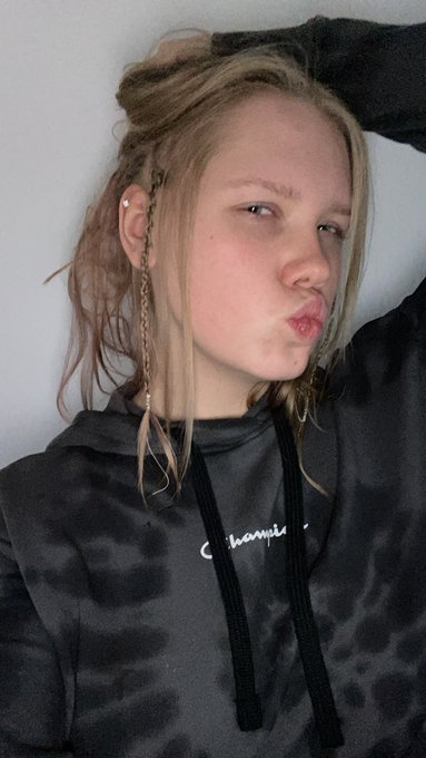 I braided my hair today :D https://t.co/16UEpqjoMw<a href="/tag/curvy"class="tags"><span>#curvy</span></a><a href="/tag/sexy"class="tags"><span>#sexy</span></a><a href="/tag/nude"class="tags"><span>#nude</span></a><a href="/tag/bbw"class="tags"><span>#bbw</span></a><a href="/tag/chubby"class="tags"><span>#chubby</span></a><a href="/tag/adultwork"class="tags"><span>#adultwork</span></a><a href="/tag/nsfw"class="tags"><span>#nsfw</span></a>