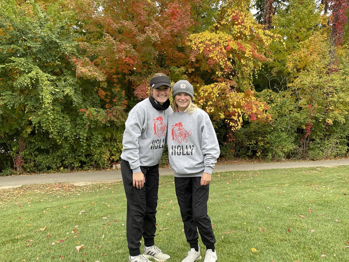 golf_holly's tweet photo. Despite chilly conditions, Kendall Stilwell and Makena McGee had fantastic rounds at Farmington Hills Golf Club in Regional competition! 

Kendall Stilwell- 95 (personal best)
Makena McGee- 💯 (tied for personal best) https://t.co/rHkC3jd9FI