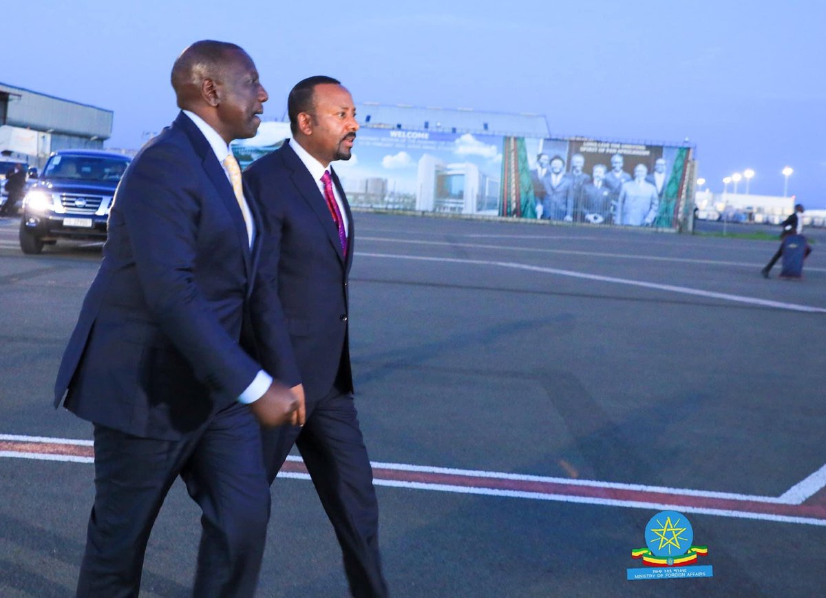Alarusi1's tweet photo. 1/3
የዛሬዋ አፍሪካ የትናንቷ አፍሪካ አይደለችም። 

የአፍሪካ መሪዎች የዛሬውን እና የነገውን ትውልድ የሚያደናቅፉትን መሰናክሎች ለማለፍ ቆርጠው ተነስተዋል  …

#ኢትዮጵያ_የአፍሪካ_የውበት_ዋና_ከተማ።

#Ethiopia🇪🇹
#ኢትዮጵያ
#Kenya🇰🇪 https://t.co/2OPjN6rIMt