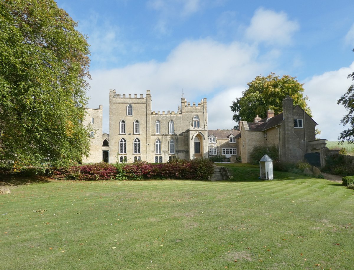 MattAVaughan's tweet photo. Here was Bell's Castle on 4th March 2021, @NagleMuzz's second day @InsallArch and here it is today after construction of a new stair turret (on the right) beautifully built by @ConservationLtd (okay the weather helps) https://t.co/bg4ORDS9Qe