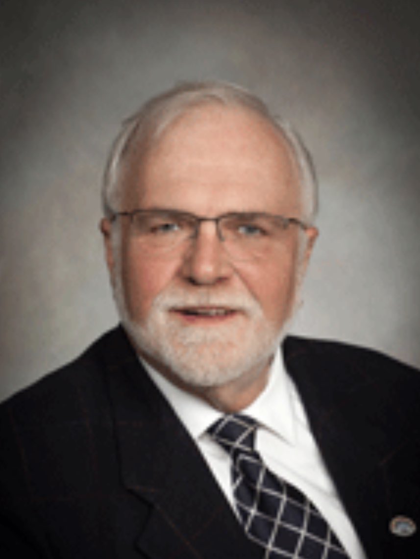 BigSteve stands with BigBarry!  Looking forward to having a Glass of Wine and a Dart after the win!
#FreeBarry #ChilliwackSchoolTrustee