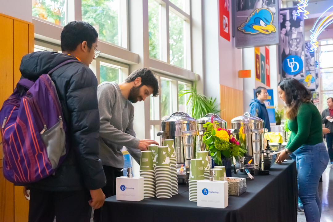 UDGlobal's tweet photo. Enjoy this lovely weather by coming out to #UDIntlCoffeeHour today, 4-6 p.m. in Trabant! ☕️

This week we have HLGSA, @HOLA_UD, @SACNASatUD &amp; "We're First" co-hosting to celebrate #HispanicHeritageMonth. Come through! 🌎 https://t.co/qooDayWaOF